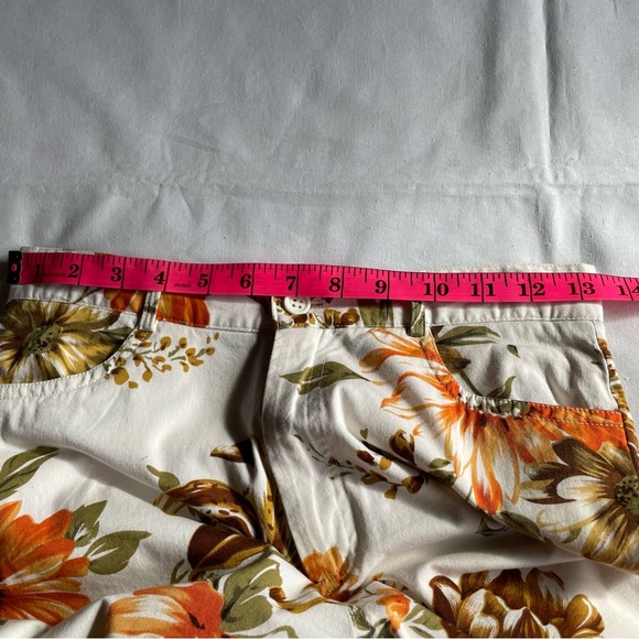 Cream with Multi Colour Floral Print Pant. Waist Size 27” - Picture 5 of 15